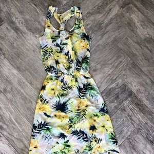 Daniel Rainn beach coverup